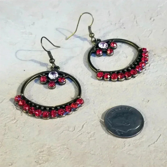 Red Pink Steampunk Victorian Rhinestone Circle Dangle Earrings Antique Brass - Picture 4 of 4